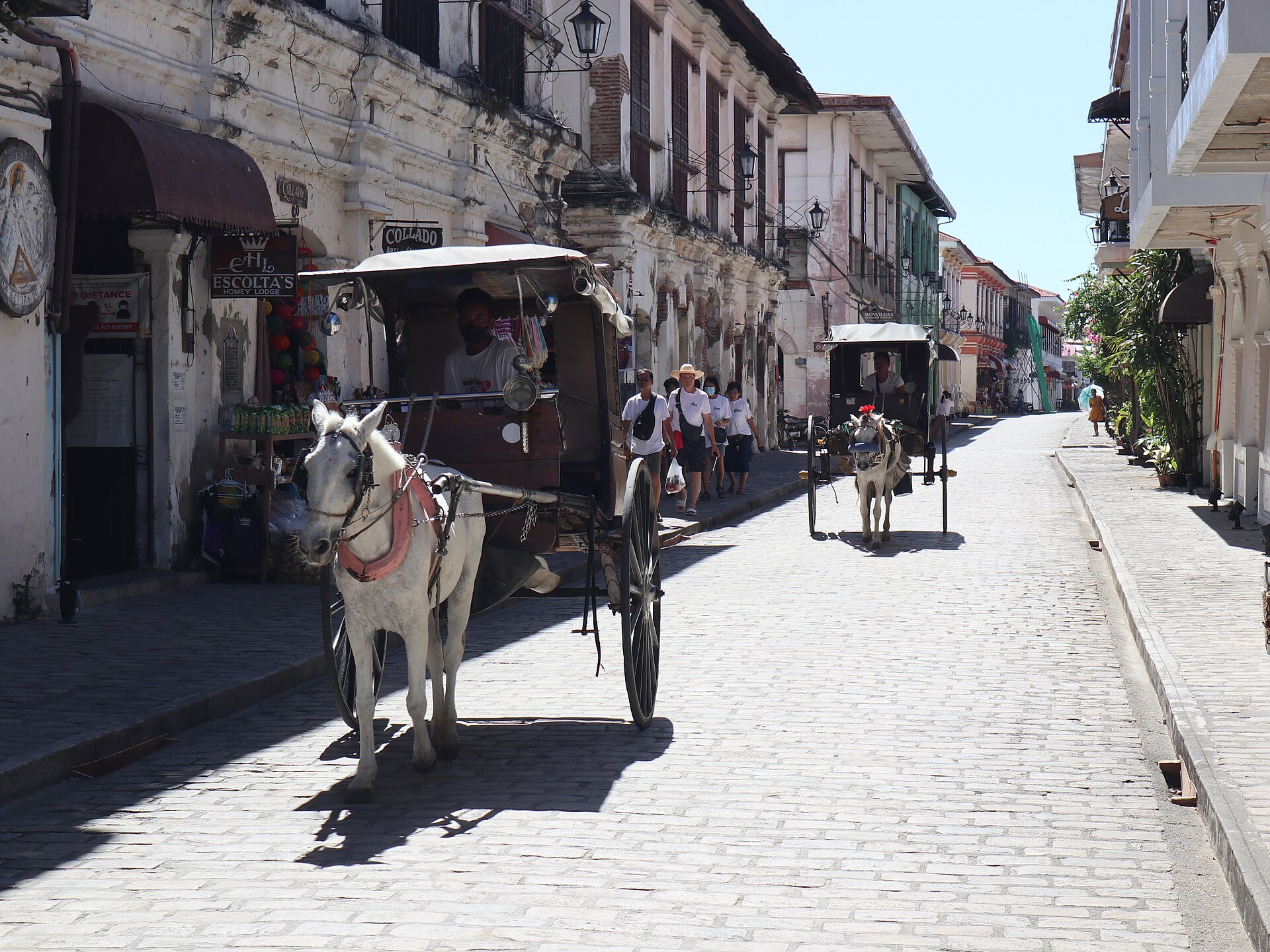 Dagiti kalesa iti Calle Crisologo